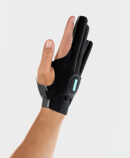 Cutouts for the thumb and index finger (3-Finger Digitus