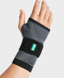 Hand with JuzoFlex Manu Xtra in colour Anthracite